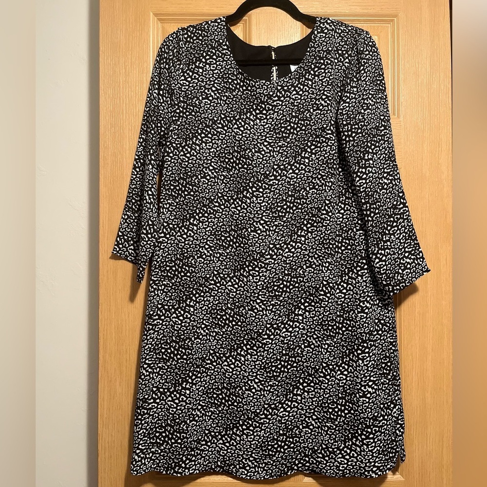 Peyton Jensen Black and White Loose Fitting Dress